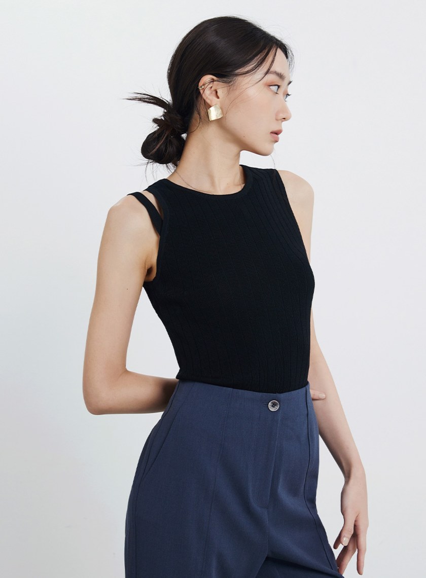 不對稱肩帶圓領針織背心